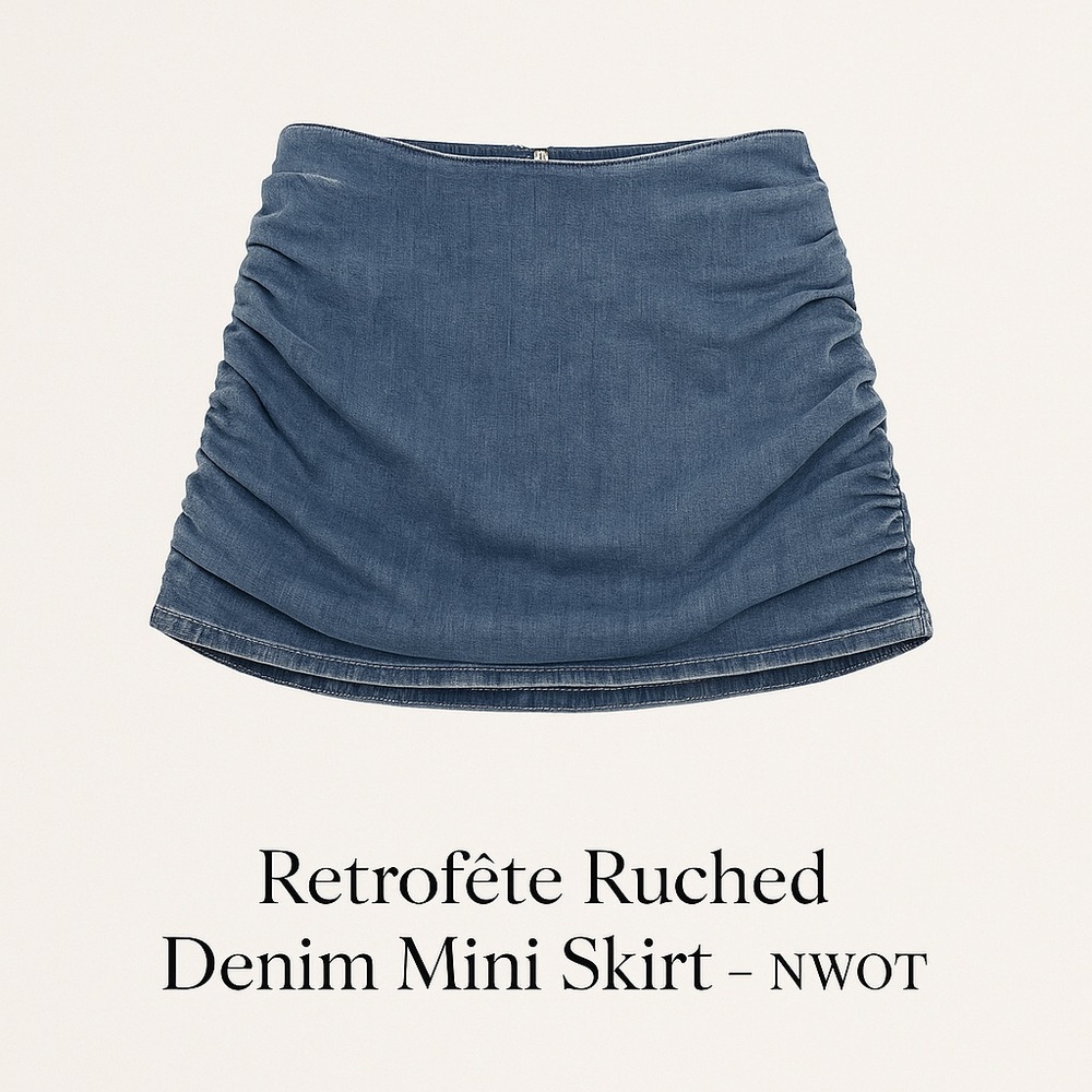Retrofête Blue Ruched Denim Mini Skirt – Size S – NWOT